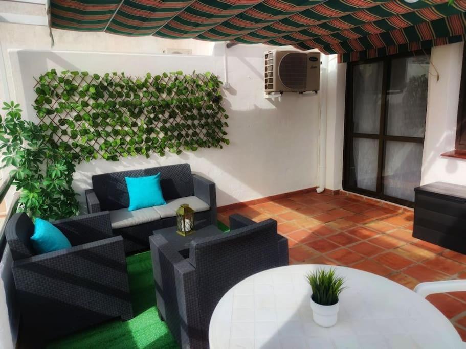 Apartamento-estudio Benalsun Pueblo Evita Benalmádena Esterno foto