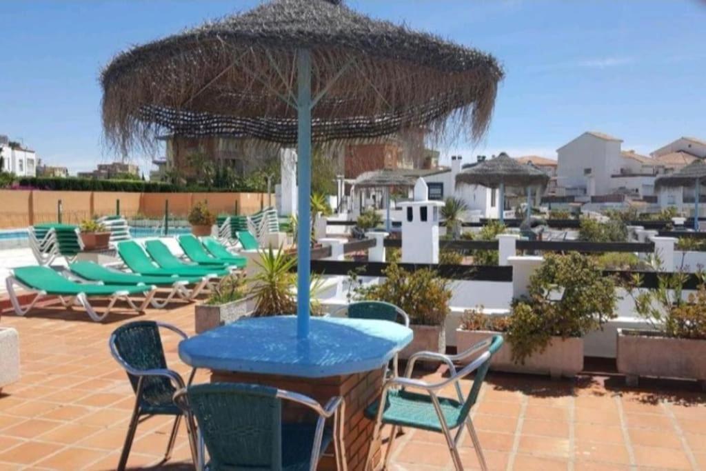 Apartamento-estudio Benalsun Pueblo Evita Benalmádena Esterno foto