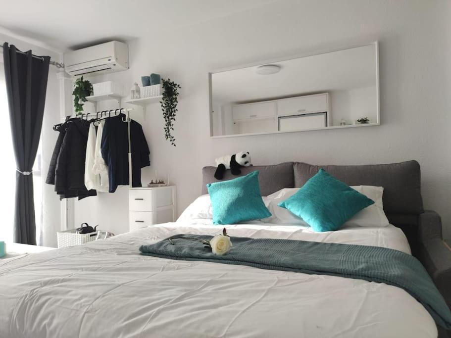 Apartamento-estudio Benalsun Pueblo Evita Benalmádena Esterno foto